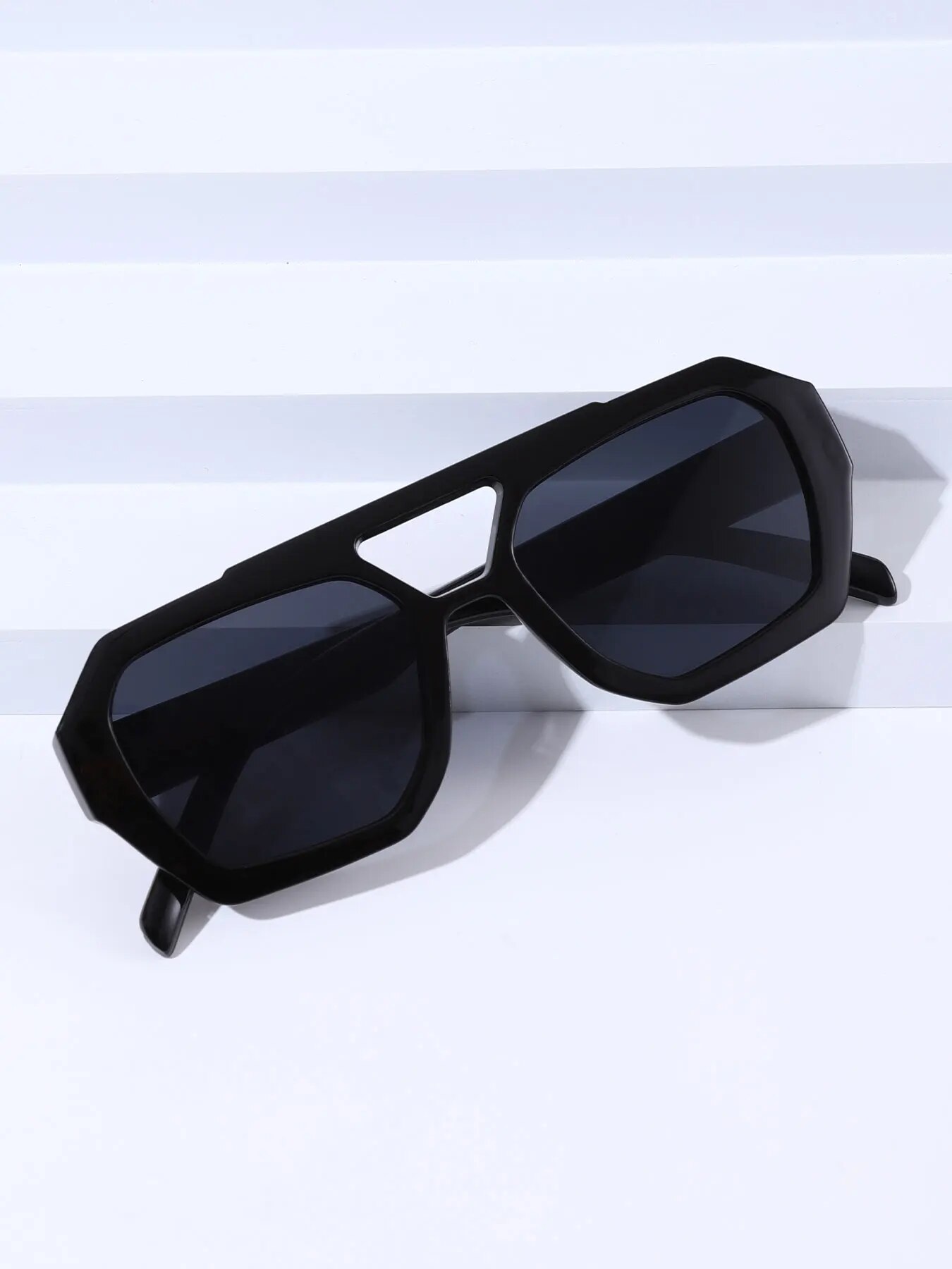 Fashion Vintage Square Irregul - огляд і ціна Vintage Fashion Aesthetic