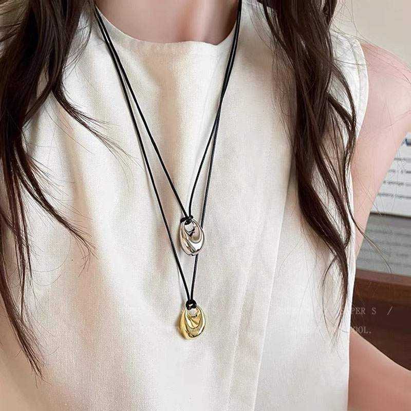 Korean Black Skin Rope Silver  - огляд і ціна Vintage Fashion Trends 2026