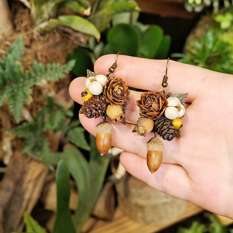 Vintage Wooden Plant Earring U - огляд і ціна Vintage Fashion Wholesale