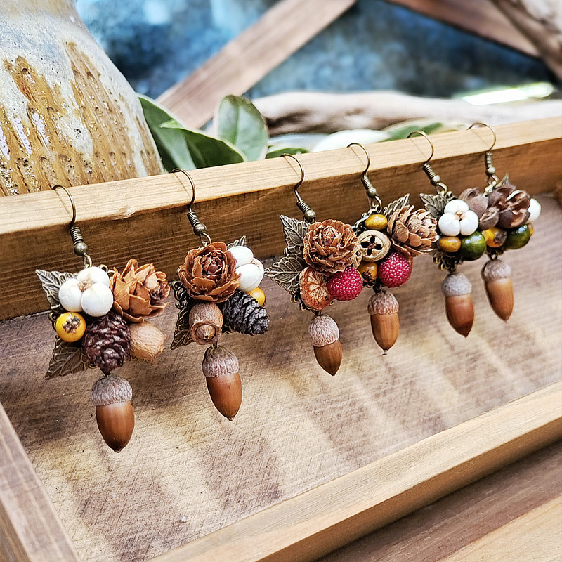 Vintage Wooden Plant Earring U - огляд і ціна Vintage Fashion Wholesale