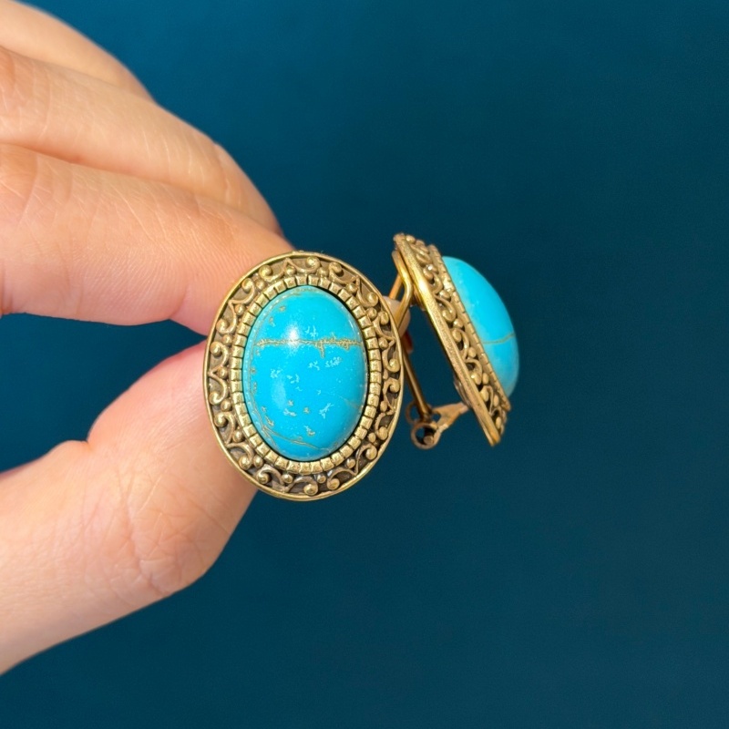 Vintage Oval Sea Blue Natural  - огляд і ціна Vintage Fashion Trends 2026