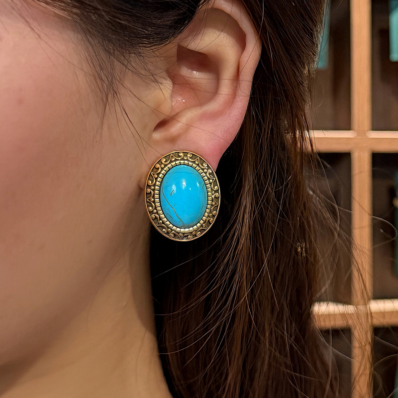 Vintage Oval Sea Blue Natural  - огляд і ціна Vintage Fashion Trends 2026