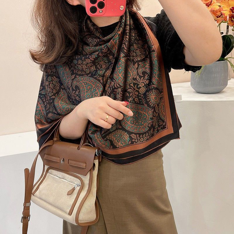Paisley Print Square Scarf Vin - огляд і ціна Vintage Fashion Patterns
